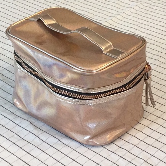 rose gold vanity case primark